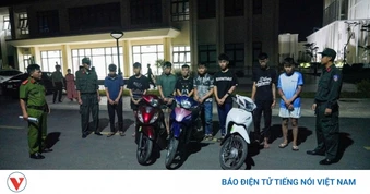 Khởi tố 4 thanh thiếu niên mang hung khí, chạy xe lạng lách