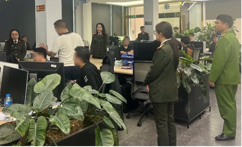 Khởi tố 5 bị can lừa đảo chiếm đoạt tài sản bằng chiêu đồng tiền mã hoá FTXF