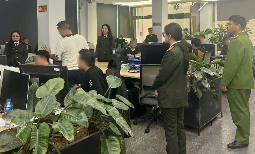 Khởi tố 5 bị can lừa đảo đầu tư tiền mã hóa FTXF hàng chục tỉ đồng Khởi tố 5 bị can lừa đảo đầu tư tiền mã hóa FTXF hàng chục tỉ đồng