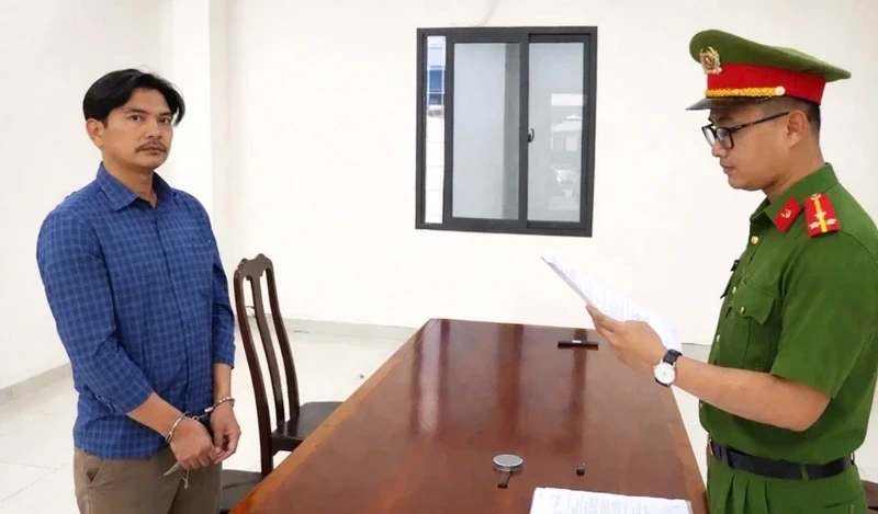 Khởi tố 6 bị can lập 14 doanh nghiệp “ma” mua bán hóa đơn trái phép