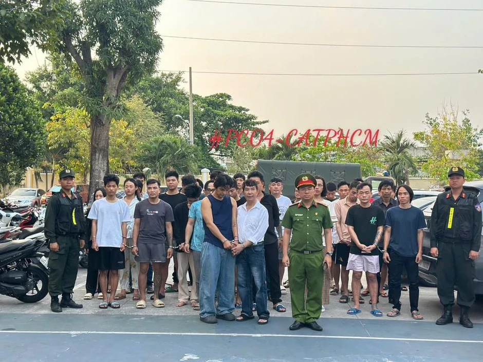Khởi tố 71 người trong chuyên án ma túy ở TP.HCM, có ca sĩ Long Nhật và Sơn Ngọc Minh Khởi tố 71 người trong chuyên án ma túy ở TP.HCM, có ca sĩ Long Nhật và Sơn Ngọc Minh