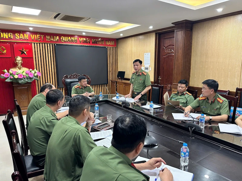 Khởi tố 8 bị can trong vụ lừa đảo xảy ra tại Công ty Sky Media Khởi tố 8 bị can trong vụ lừa đảo xảy ra tại Công ty Sky Media