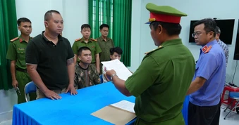 Khởi tố 8 bị can vụ đập phá ô tô, hành hung người mua sầu riêng ở Đồng Tháp