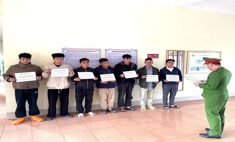 Khởi tố, bắt tạm giam 7 đối tượng chế tạo, mua bán vũ khí quân dụng