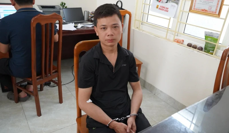 Khởi tố, bắt tạm giam đối tượng giận vợ dùng súng tự chế bắn ba người thương vong Khởi tố, bắt tạm giam đối tượng giận vợ dùng súng tự chế bắn ba người thương vong