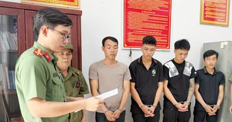 Khởi tố, bắt tạm giam nhóm chế tạo, mua bán trái phép vũ khí quân dụng