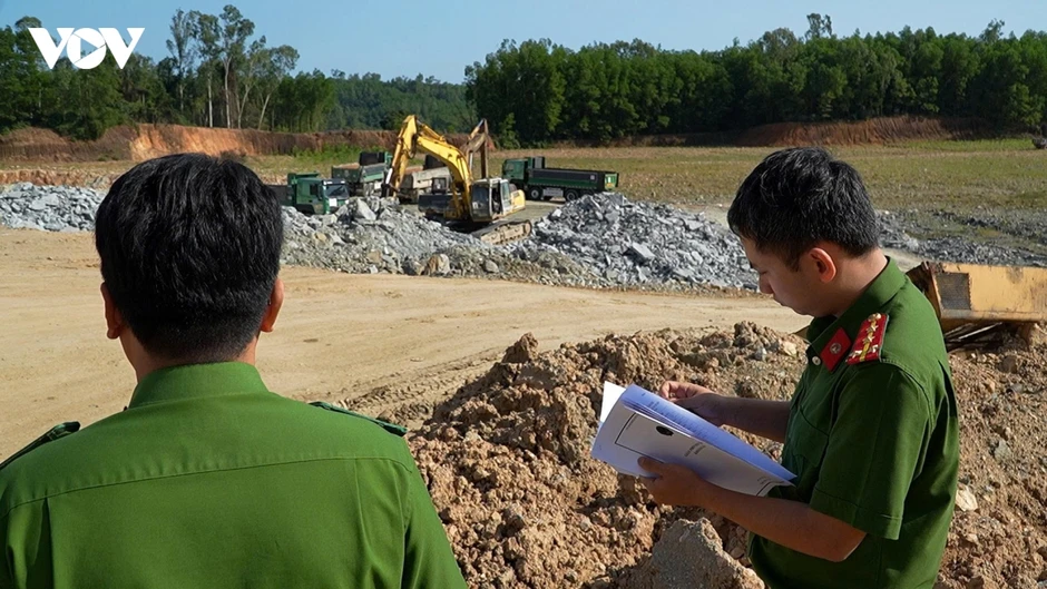 Khởi tố Chủ tịch Hội đồng quản trị, Giám đốc một công ty ở Quảng Ngãi Khởi tố Chủ tịch Hội đồng quản trị, Giám đốc một công ty ở Quảng Ngãi