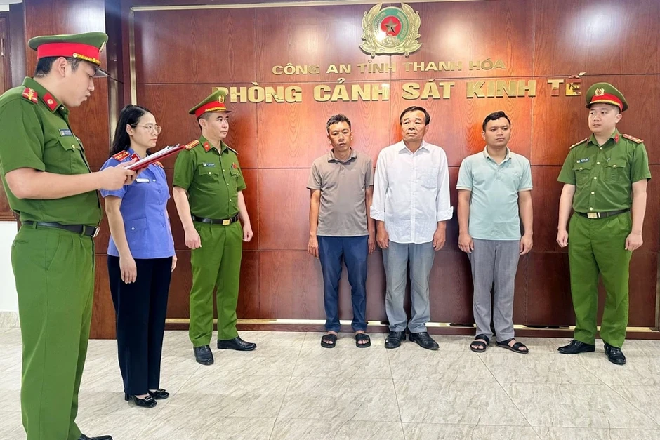 Khởi tố cựu lãnh đạo xã và nhà thầu ở Thanh Hóa lập hồ sơ khống rút tiền ngân sách Khởi tố cựu lãnh đạo xã và nhà thầu ở Thanh Hóa lập hồ sơ khống rút tiền ngân sách