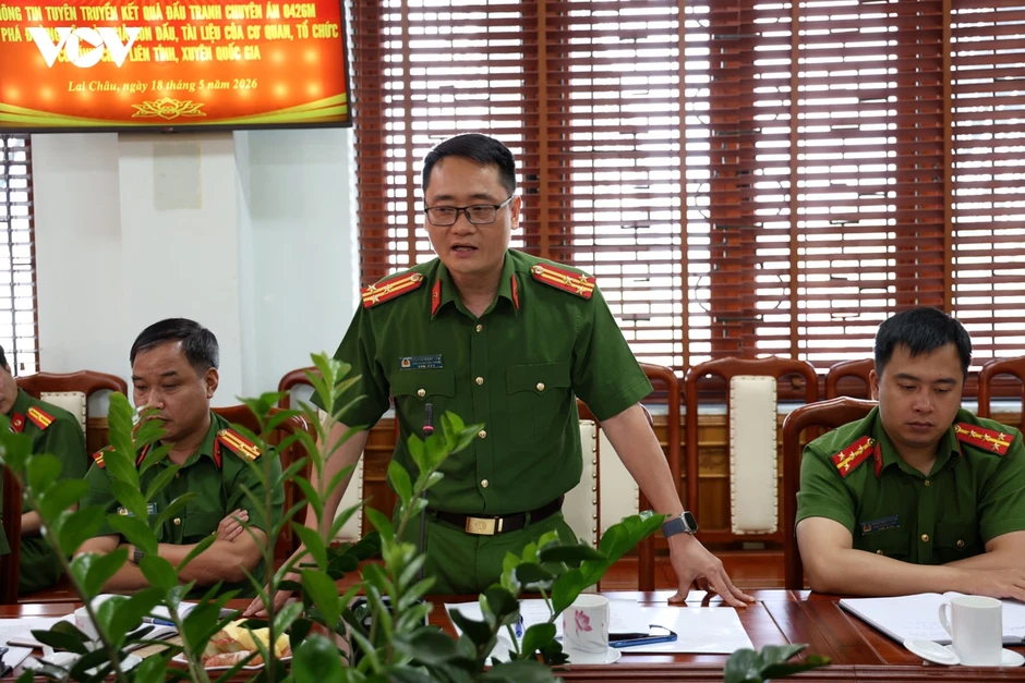 Khởi tố đối tượng bán hơn 12.500 lít dầu kém chất lượng ra thị trường Khởi tố đối tượng bán hơn 12.500 lít dầu kém chất lượng ra thị trường