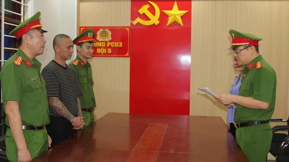 Khởi tố đối tượng sản xuất, buôn bán hàng giả là thuốc chữa bệnh Khởi tố đối tượng sản xuất, buôn bán hàng giả là thuốc chữa bệnh