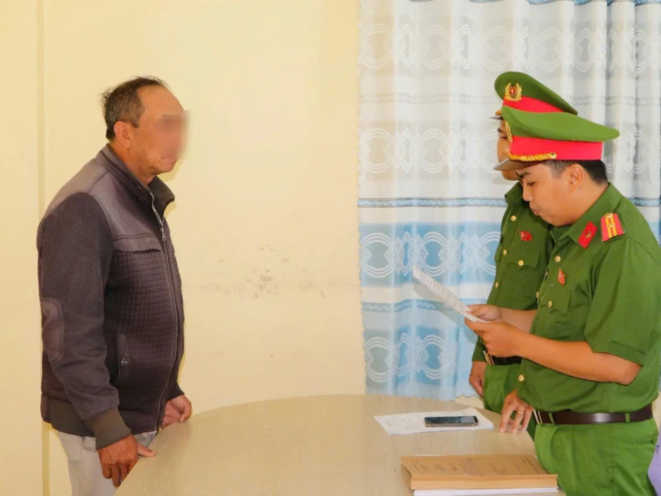 Khởi tố đối tượng sản xuất, kinh doanh cà phê giả ở Đồng Tháp Khởi tố đối tượng sản xuất, kinh doanh cà phê giả ở Đồng Tháp