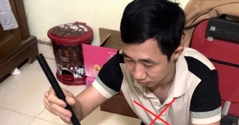 Khởi tố đối tượng tàng trữ súng nén hơi cùng hàng trăm viên đạn tự chế