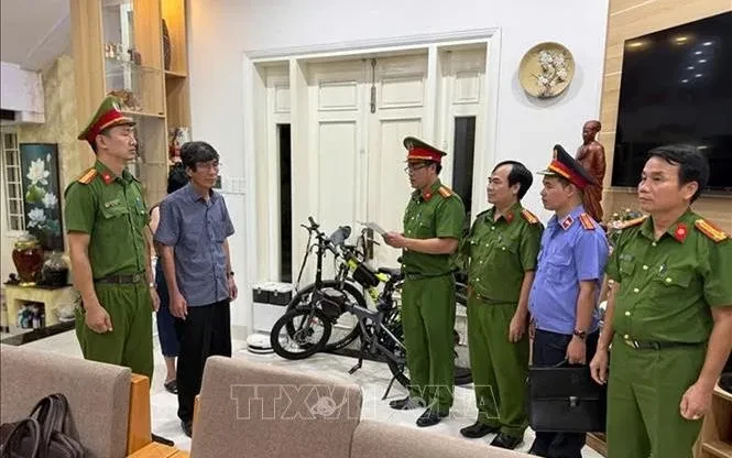 Khởi tố Giám đốc Ban quản lý dự án Đầu tư xây dựng và Phát triển đô thị thành phố Huế Khởi tố Giám đốc Ban quản lý dự án Đầu tư xây dựng và Phát triển đô thị thành phố Huế