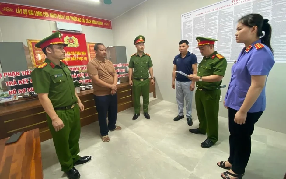 Khởi tố Giám đốc doanh nghiệp trốn thuế từ đơn tố giác của người dân Khởi tố Giám đốc doanh nghiệp trốn thuế từ đơn tố giác của người dân