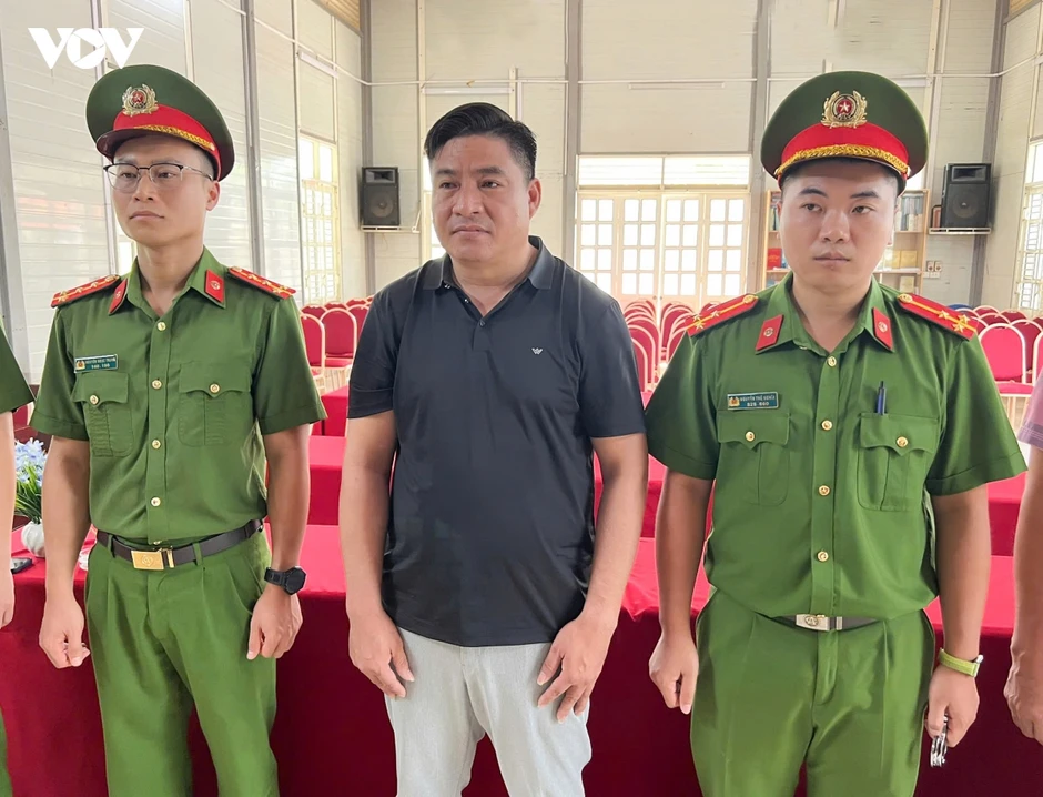 Khởi tố Giám đốc doanh nghiệp xây dựng về tội "Lừa đảo chiếm đoạt tài sản" Khởi tố Giám đốc doanh nghiệp xây dựng về tội "Lừa đảo chiếm đoạt tài sản"