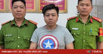 Khởi tố kẻ đập phá hành lý của nữ du khách tại sân bay