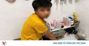 Khởi tố kẻ giật túi xách của phụ nữ đi trên đường