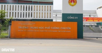 Khởi tố một nữ giáo viên văn Trường THPT Chuyên Tuyên Quang