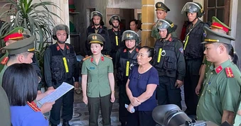 Khởi tố một phụ nữ lợi dụng các quyền tự do dân chủ