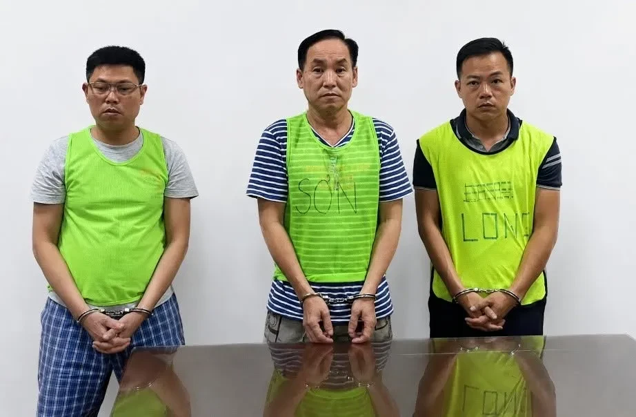Khởi tố một Viện trưởng liên quan vụ gây ô nhiễm môi trường tại Hà Nội Khởi tố một Viện trưởng liên quan vụ gây ô nhiễm môi trường tại Hà Nội