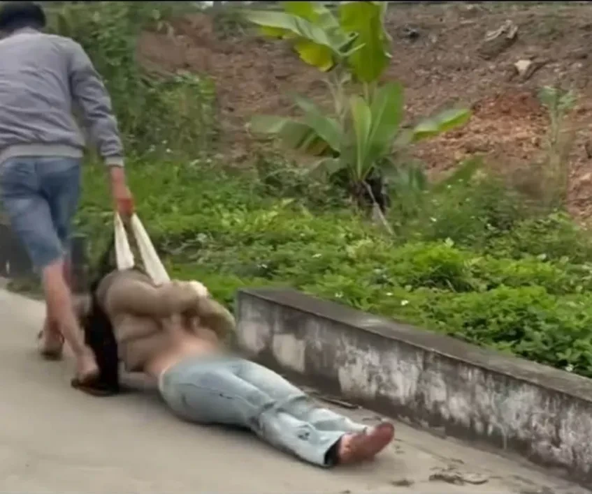 Khởi tố nam thanh niên hành hung, kéo lê bạn gái trên đường ở Hải Phòng Khởi tố nam thanh niên hành hung, kéo lê bạn gái trên đường ở Hải Phòng