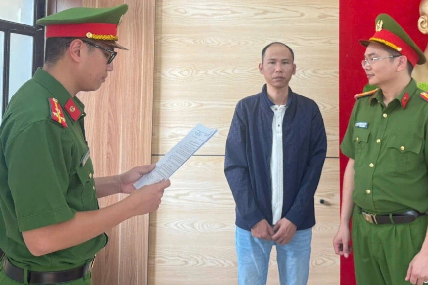 Khởi tố người đàn ông lừa chạy dự án, chạy án