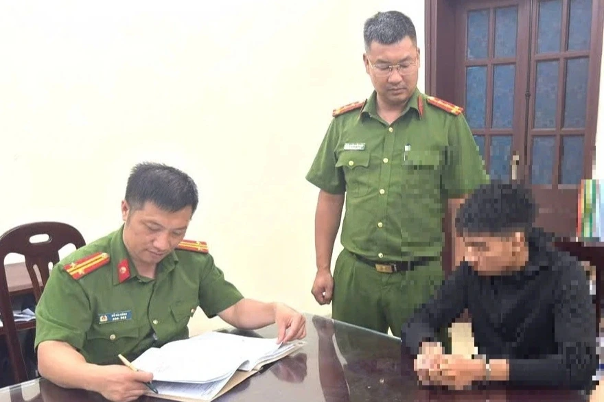Khởi tố người mẹ giao xe máy cho con trai gây tai nạn nghiêm trọng Khởi tố người mẹ giao xe máy cho con trai gây tai nạn nghiêm trọng