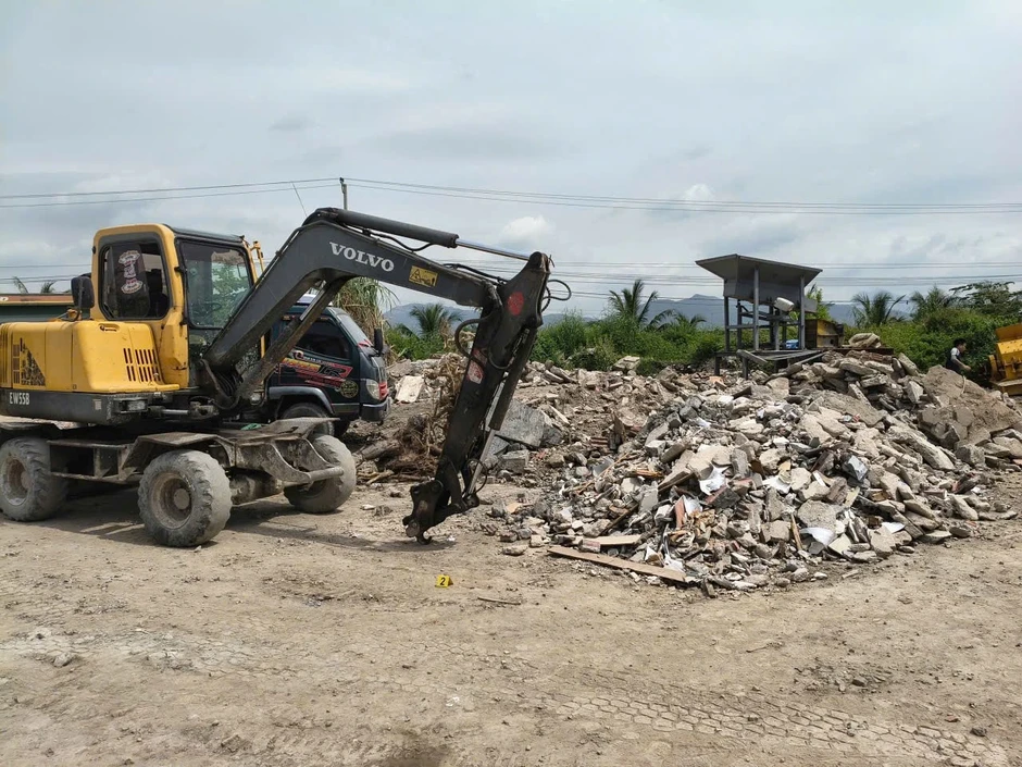 Khởi tố người tập kết hơn 163 tấn chất thải gây ô nhiễm môi trường Khởi tố người tập kết hơn 163 tấn chất thải gây ô nhiễm môi trường