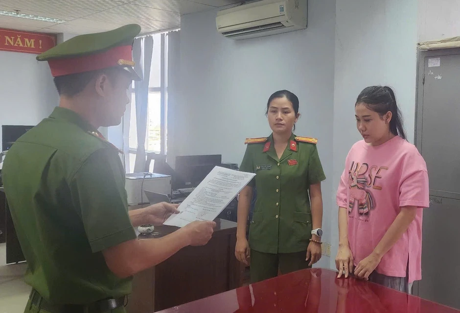Khởi tố Nguyễn Thị Mỹ Hạnh Khởi tố Nguyễn Thị Mỹ Hạnh