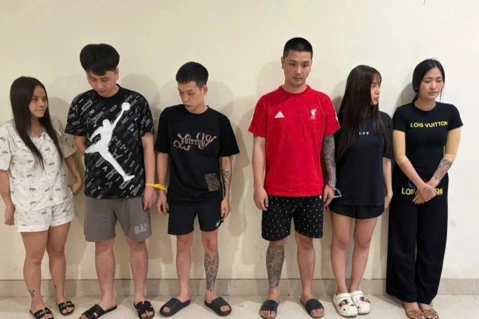 Khởi tố nhóm nam nữ sử dụng ma túy tại nhà trọ ở Hưng Yên Khởi tố nhóm nam nữ sử dụng ma túy tại nhà trọ ở Hưng Yên