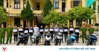 Khởi tố nhóm thanh thiếu niên mang hung khí nguy hiểm, lạng lách để "ra oai"