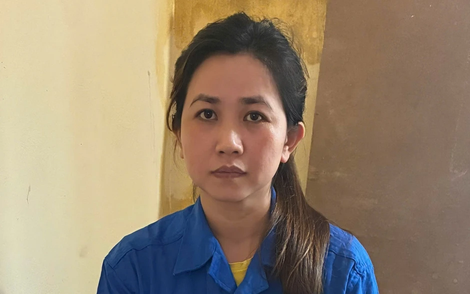 Khởi tố sinh viên trộm 3 cây vàng SJC của họ hàng, mua iPhone tặng bạn gái Khởi tố sinh viên trộm 3 cây vàng SJC của họ hàng, mua iPhone tặng bạn gái