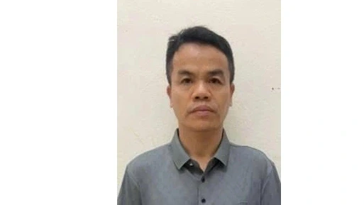 Khởi tố tài xế vụ xe chở đất lật đè 2 phụ nữ tử vong ở Phú Thọ Khởi tố tài xế vụ xe chở đất lật đè 2 phụ nữ tử vong ở Phú Thọ