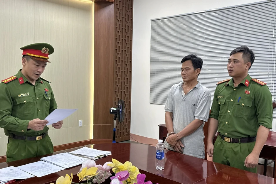 Khởi tố tài xế vượt ẩu gây tai nạn khiến 2 người tử vong Khởi tố tài xế vượt ẩu gây tai nạn khiến 2 người tử vong