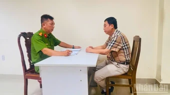 Khởi tố, tạm giam đối tượng lừa đảo chiếm đoạt 250 triệu đồng
