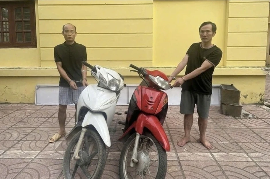 Khởi tố tên trộm xe máy ở Hà Nội Khởi tố tên trộm xe máy ở Hà Nội