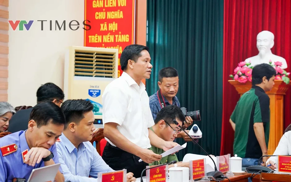 Khởi tố thêm 15 bị can trong vụ án gian lận điểm thi tại Trường THPT Chuyên Tuyên Quang Khởi tố thêm 15 bị can trong vụ án gian lận điểm thi tại Trường THPT Chuyên Tuyên Quang