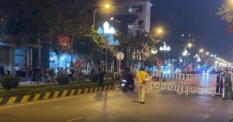 Khởi tố vụ án nhóm "quái xế" lao xe vào rào chắn của cảnh sát