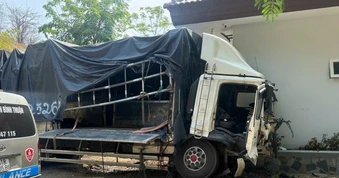 Khởi tố vụ xe tải lao xuống dốc núi Tà Zôn khiến 3 người tử vong