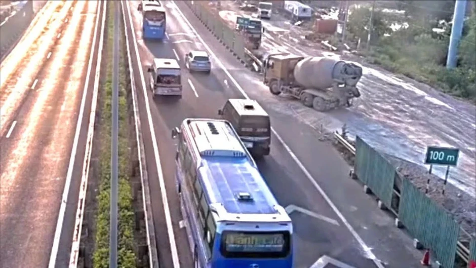 Không điều tiết giao thông, đơn vị thi công trên cao tốc bị phạt 14 triệu đồng