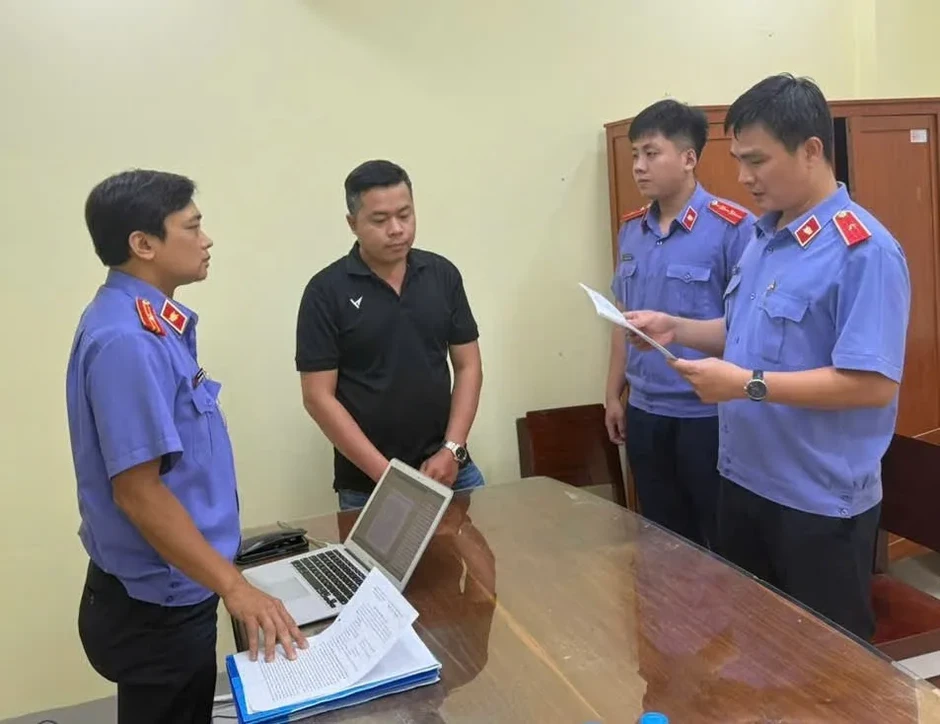 Không truy cứu người có tội, 2 cựu cán bộ điều tra bị khởi tố Không truy cứu người có tội, 2 cựu cán bộ điều tra bị khởi tố