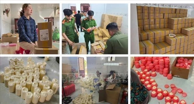 Kiểm tra cơ sở sản xuất kem trộn ‘3 không’ bán 500 đơn mỗi ngày Kiểm tra cơ sở sản xuất kem trộn ‘3 không’ bán 500 đơn mỗi ngày