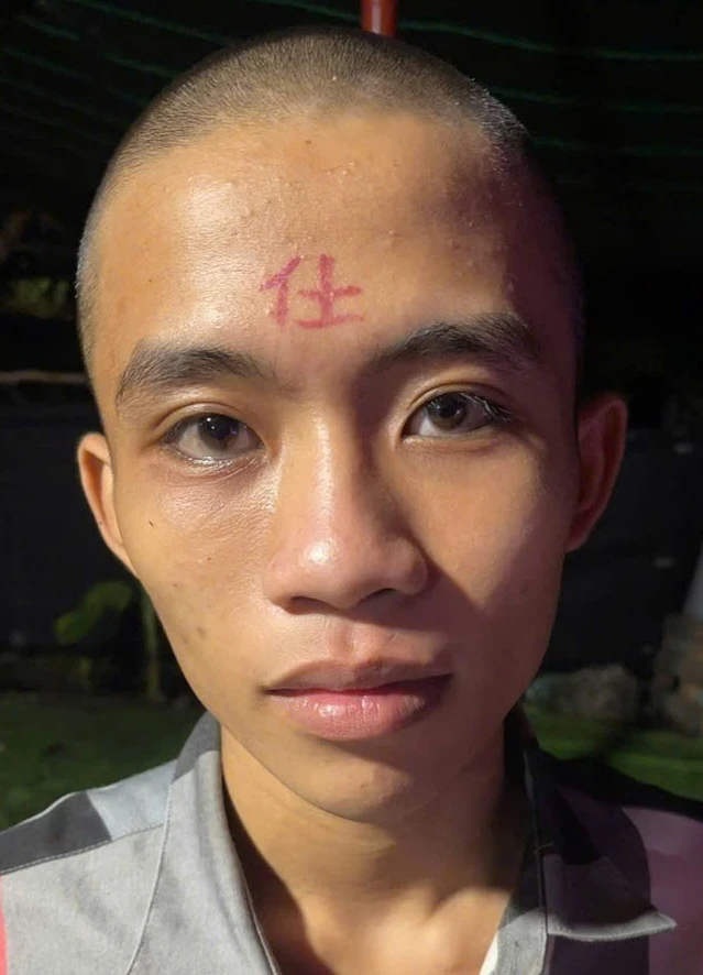 Kiểm tra lưu trú, công an phát hiện súng và ma túy trong nhà cho thuê Kiểm tra lưu trú, công an phát hiện súng và ma túy trong nhà cho thuê