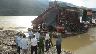 Kiểm tra, phát hiện khai thác cát ngoài vị trí được cấp phép tại Sơn La