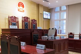 Kiện công ty vì sa thải sau một ngày tuyển dụng