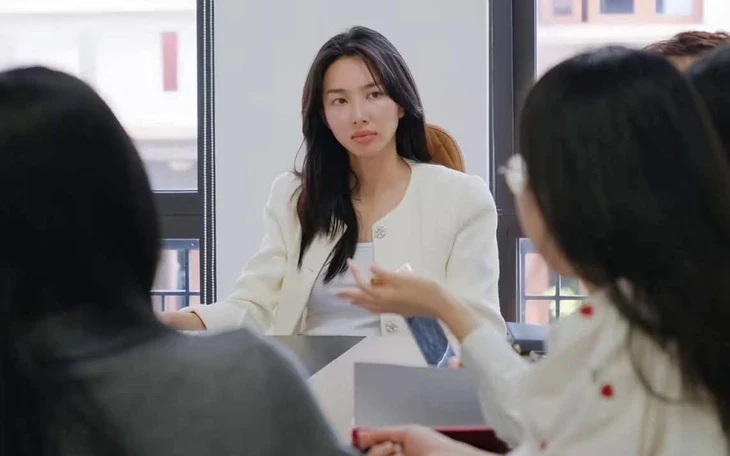 Kiến nghị siết quảng cáo người nổi tiếng trên mạng 'biến tướng' sau vụ kẹo Kera Kiến nghị siết quảng cáo người nổi tiếng trên mạng 'biến tướng' sau vụ kẹo Kera