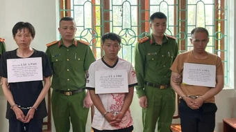 Lai Châu bắt 3 đối tượng thu 9 bánh heroin