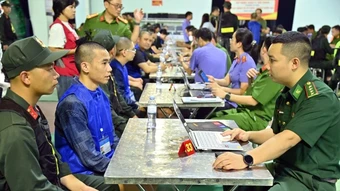 Lai Châu bắt giữ 40 đối tượng lừa đảo người Việt từ nước ngoài