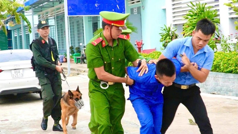 Lâm Đồng: Cơ sở cai nghiện ma túy số 3 tổ chức diễn tập phòng thủ Lâm Đồng: Cơ sở cai nghiện ma túy số 3 tổ chức diễn tập phòng thủ
