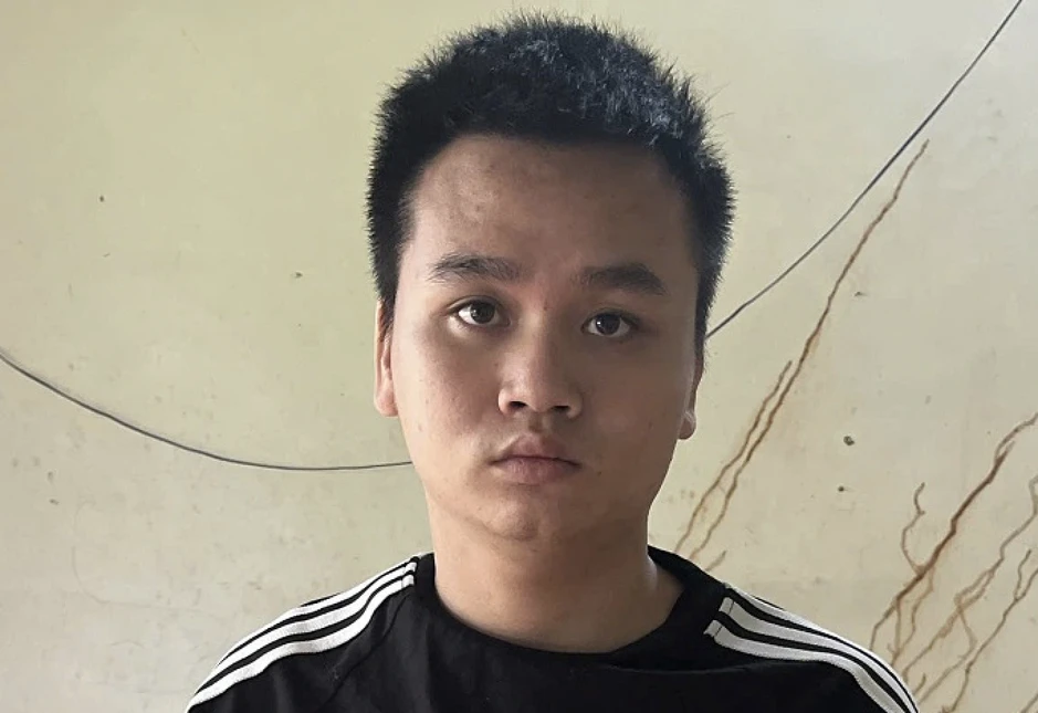 Lâm Đồng phát hiện kẻ trốn truy nã qua Campuchia làm việc lừa đảo Lâm Đồng phát hiện kẻ trốn truy nã qua Campuchia làm việc lừa đảo